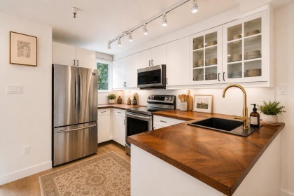 Photo 3 at 112 - 1363 Clyde Avenue, Ambleside, West Vancouver