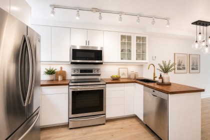 Photo 4 at 112 - 1363 Clyde Avenue, Ambleside, West Vancouver