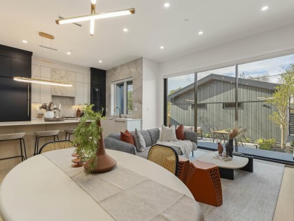Photo 3 at 2 - 3255 W 13th Avenue, Kitsilano, Vancouver West