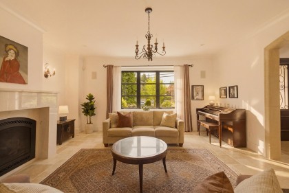 Photo 4 at 1134 Montroyal Boulevard, Canyon Heights NV, North Vancouver