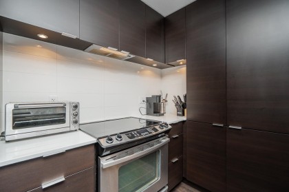 Photo 14 at 207 - 1677 Lloyd Avenue, Pemberton NV, North Vancouver