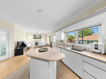 Photo 19 at 7806 Montcalm Street, Marpole, Vancouver West