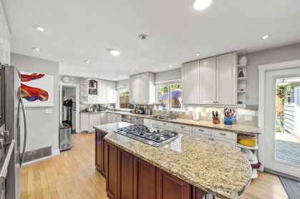 Photo 10 at 230 W 22nd Street, Central Lonsdale, North Vancouver