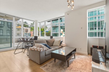 Photo 2 at 303 - 100 E Esplanade, Lower Lonsdale, North Vancouver