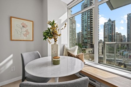 Photo 13 at 607 - 480 Robson Street, Downtown VW, Vancouver West