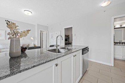 Photo 5 at 607 - 480 Robson Street, Downtown VW, Vancouver West