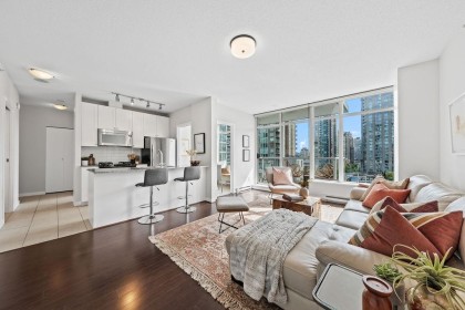 Photo 14 at 607 - 480 Robson Street, Downtown VW, Vancouver West
