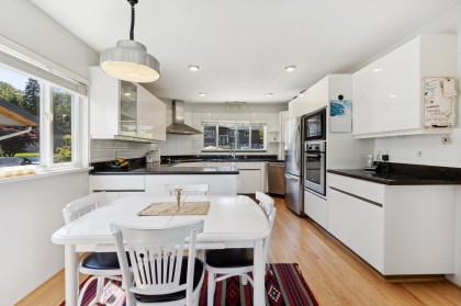 Photo 6 at 474 Fairway Drive, Dollarton, North Vancouver