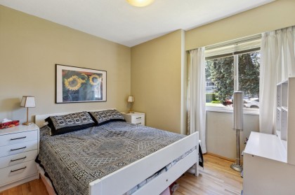 Photo 9 at 474 Fairway Drive, Dollarton, North Vancouver