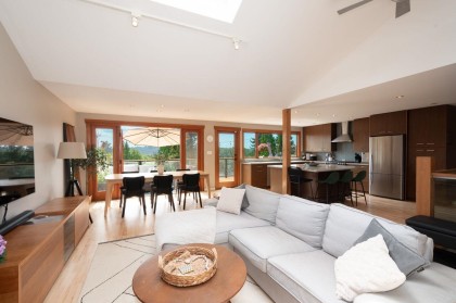 Photo 9 at 1185 Cloverley Street, Calverhall, North Vancouver