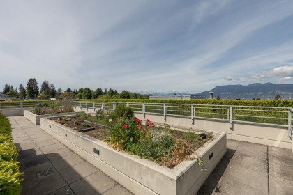 Photo 16 at 303 - 3595 W 18th Avenue, Dunbar, Vancouver West