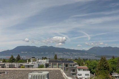 Photo 20 at 303 - 3595 W 18th Avenue, Dunbar, Vancouver West