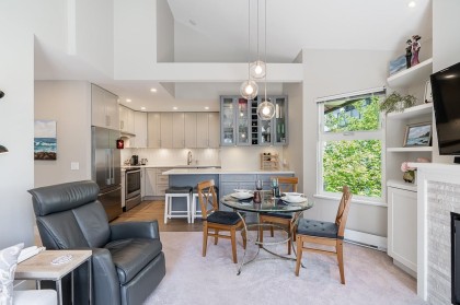 Photo 12 at 306 - 1535 Chesterfield Avenue, Central Lonsdale, North Vancouver