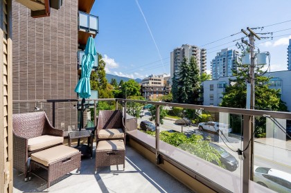 Photo 9 at 306 - 1535 Chesterfield Avenue, Central Lonsdale, North Vancouver