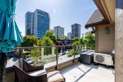 Photo 10 at 306 - 1535 Chesterfield Avenue, Central Lonsdale, North Vancouver