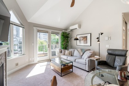 Photo 8 at 306 - 1535 Chesterfield Avenue, Central Lonsdale, North Vancouver