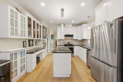 Photo 7 at 562 W Keith Road, Central Lonsdale, North Vancouver