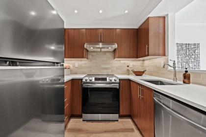 Photo 13 at 207 - 235 W 4th Street, Lower Lonsdale, North Vancouver