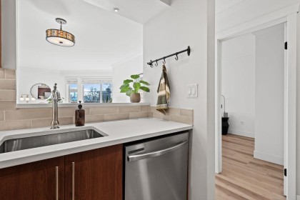 Photo 14 at 207 - 235 W 4th Street, Lower Lonsdale, North Vancouver