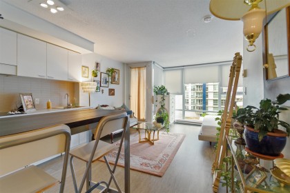 Photo 2 at 707 - 131 Regiment Square, Downtown VW, Vancouver West