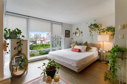 Photo 3 at 707 - 131 Regiment Square, Downtown VW, Vancouver West