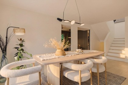 Photo 9 at 2221 Bowser Avenue, Pemberton Heights, North Vancouver