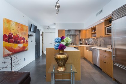 Photo 3 at 104 - 1168 Richards Street, Yaletown, Vancouver West