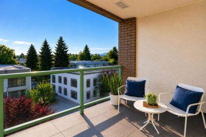 Photo 13 at 403 - 1688 Cypress St Street, Kitsilano, Vancouver West