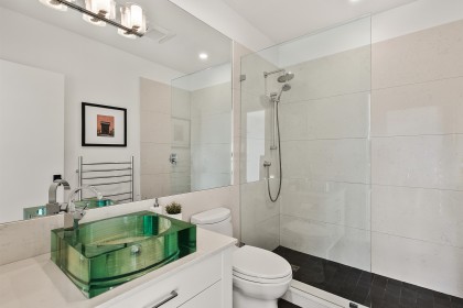 Photo 18 at 403 - 1688 Cypress St Street, Kitsilano, Vancouver West