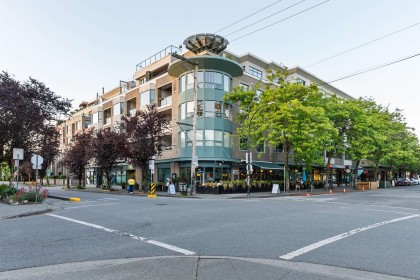 Photo 25 at 403 - 1688 Cypress St Street, Kitsilano, Vancouver West