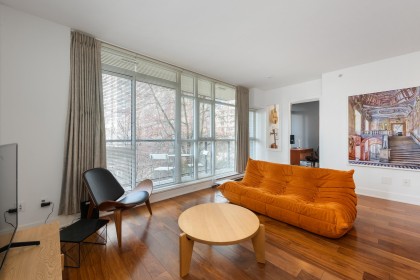 Photo 1 at 303 - 988 Richards Street, Yaletown, Vancouver West