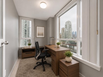 Photo 11 at 1206 - 388 Drake Street, Yaletown, Vancouver West