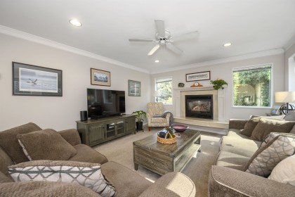Photo 9 at 1747 Bellelynn Place, Westlynn, North Vancouver