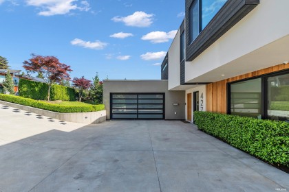 Photo 4 at 4275 Chelsea Crescent, Forest Hills NV, North Vancouver