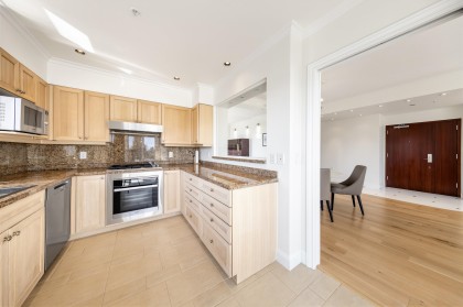 Photo 17 at 602 - 618 W 45th Avenue, Oakridge VW, Vancouver West
