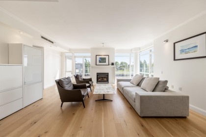 Photo 12 at 602 - 618 W 45th Avenue, Oakridge VW, Vancouver West