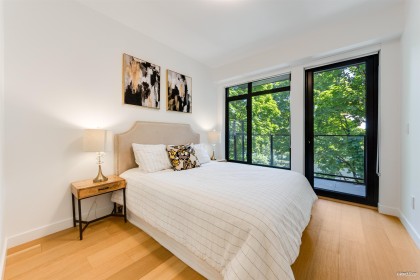 Photo 12 at 302 - 6485 Manitoba Street, Oakridge VW, Vancouver West