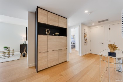 Photo 3 at 302 - 6485 Manitoba Street, Oakridge VW, Vancouver West