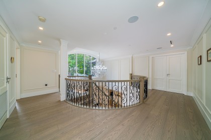 Photo 31 at 1048 Handsworth Road, Canyon Heights NV, North Vancouver