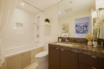 Photo 23 at 906 - 112 E 13th Street, Central Lonsdale, North Vancouver