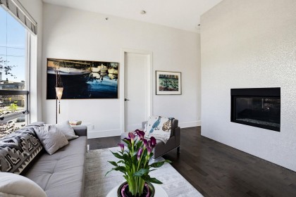 Photo 5 at 304 - 2108 W 12th Avenue, Kitsilano, Vancouver West