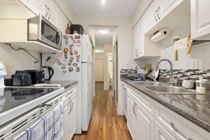 Photo 7 at 305 - 175 E 4th Street, Lower Lonsdale, North Vancouver