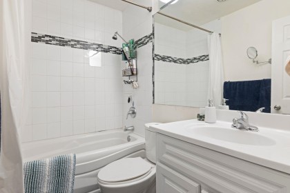 Photo 10 at 305 - 175 E 4th Street, Lower Lonsdale, North Vancouver