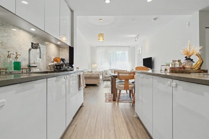 Photo 6 at 122 - 2651 Library Lane, Lynn Valley, North Vancouver