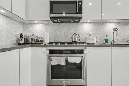 Photo 9 at 122 - 2651 Library Lane, Lynn Valley, North Vancouver