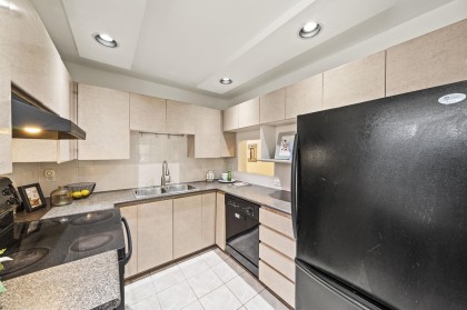 Photo 11 at 302 - 1406 W 73rd Avenue, Marpole, Vancouver West