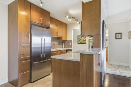 Photo 2 at 222 - 340 W 3rd Street, Lower Lonsdale, North Vancouver