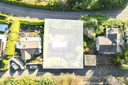 Photo 2 at 3575 Sunset Lane, West Bay, West Vancouver