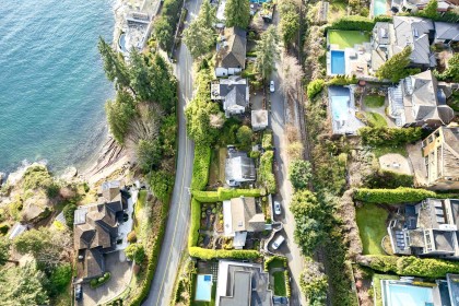 Photo 11 at 3575 Sunset Lane, West Bay, West Vancouver