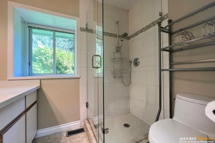 Photo 18 at 4408 Woodpark Road, Cypress Park Estates, West Vancouver
